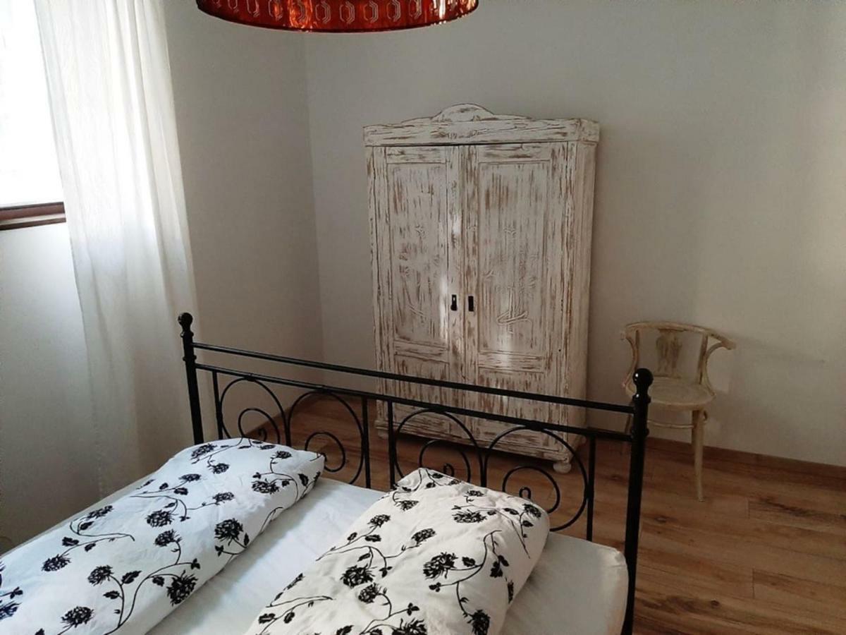 2 Bedroom Apartment Near Heroes Square Budapest Exterior photo